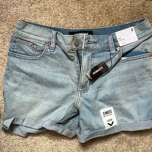 Express NWT midi mid rise size 8 shorts